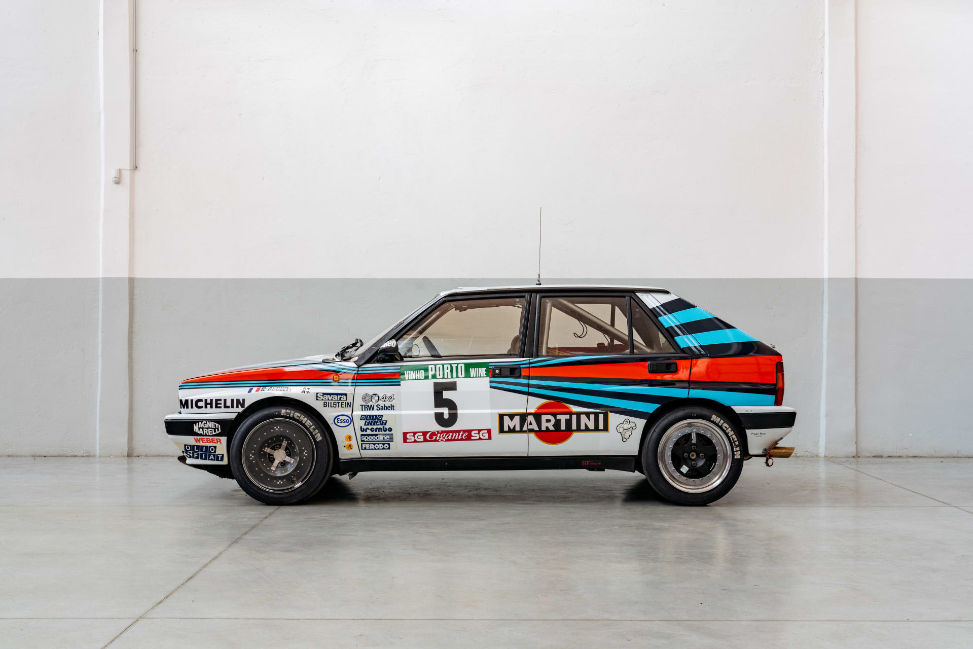 自動車 Lancia Delta HF Integrale 16v 1989 1989 Lancia Delta HF integrale 16V - Wolf and Mare